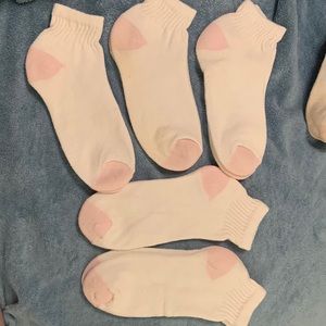5 pair Hanes Women’s Ankle socks